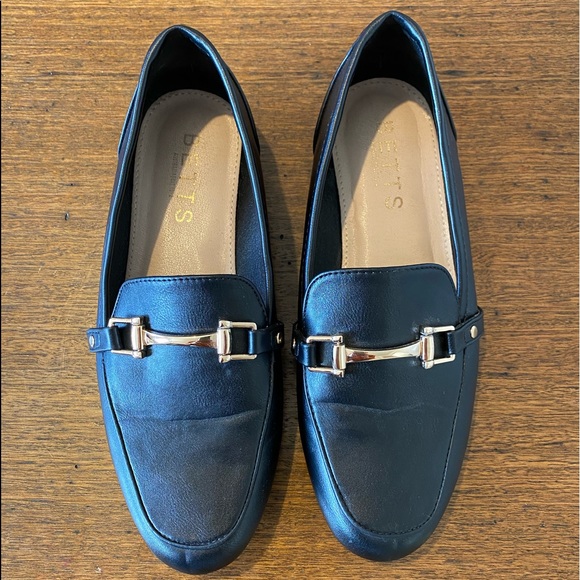 Betts | Shoes | Betts Black Loafers 